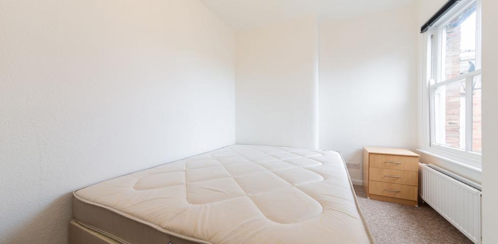 			LET, 1 Bedroom, 1 bath, 1 reception Flat			 Church Road, WILLESDEN